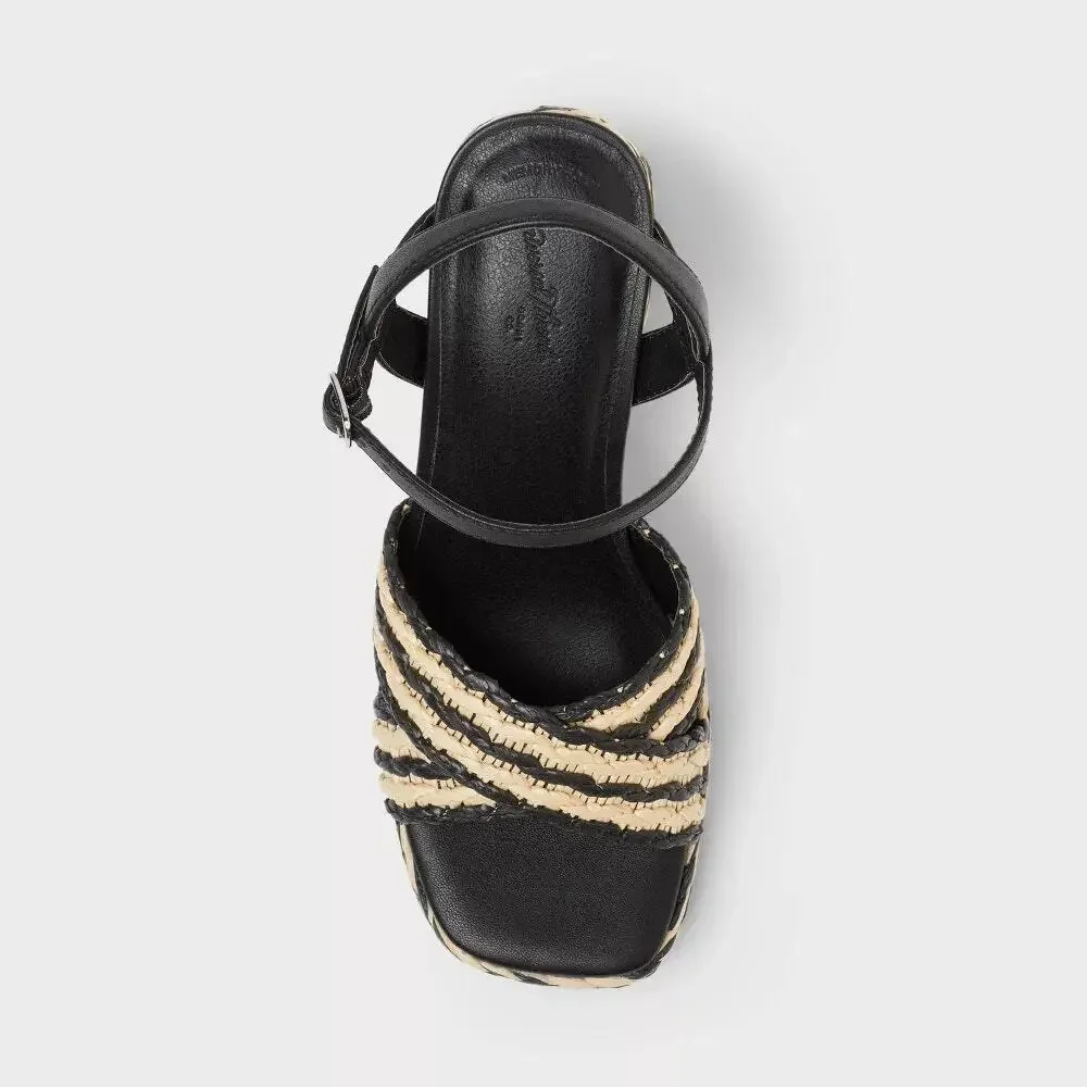 Women’s Bailey Almond Toe Platform Heels - Universal Thread - Black